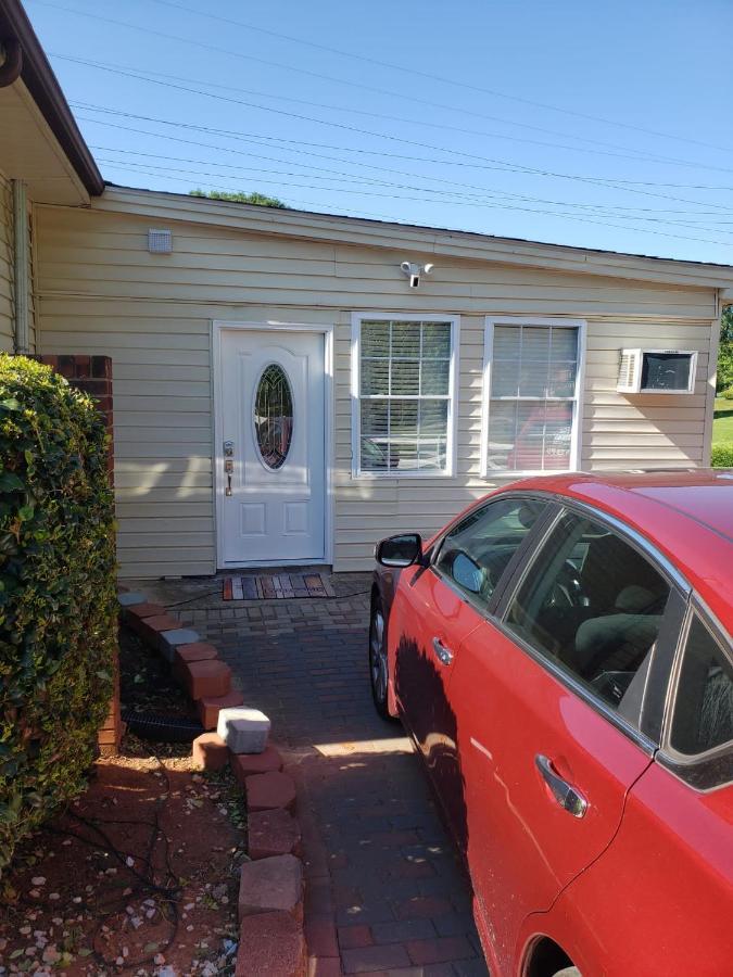 Bright & Spacious Studio Close To Clt Airport Gastonia Bagian luar foto